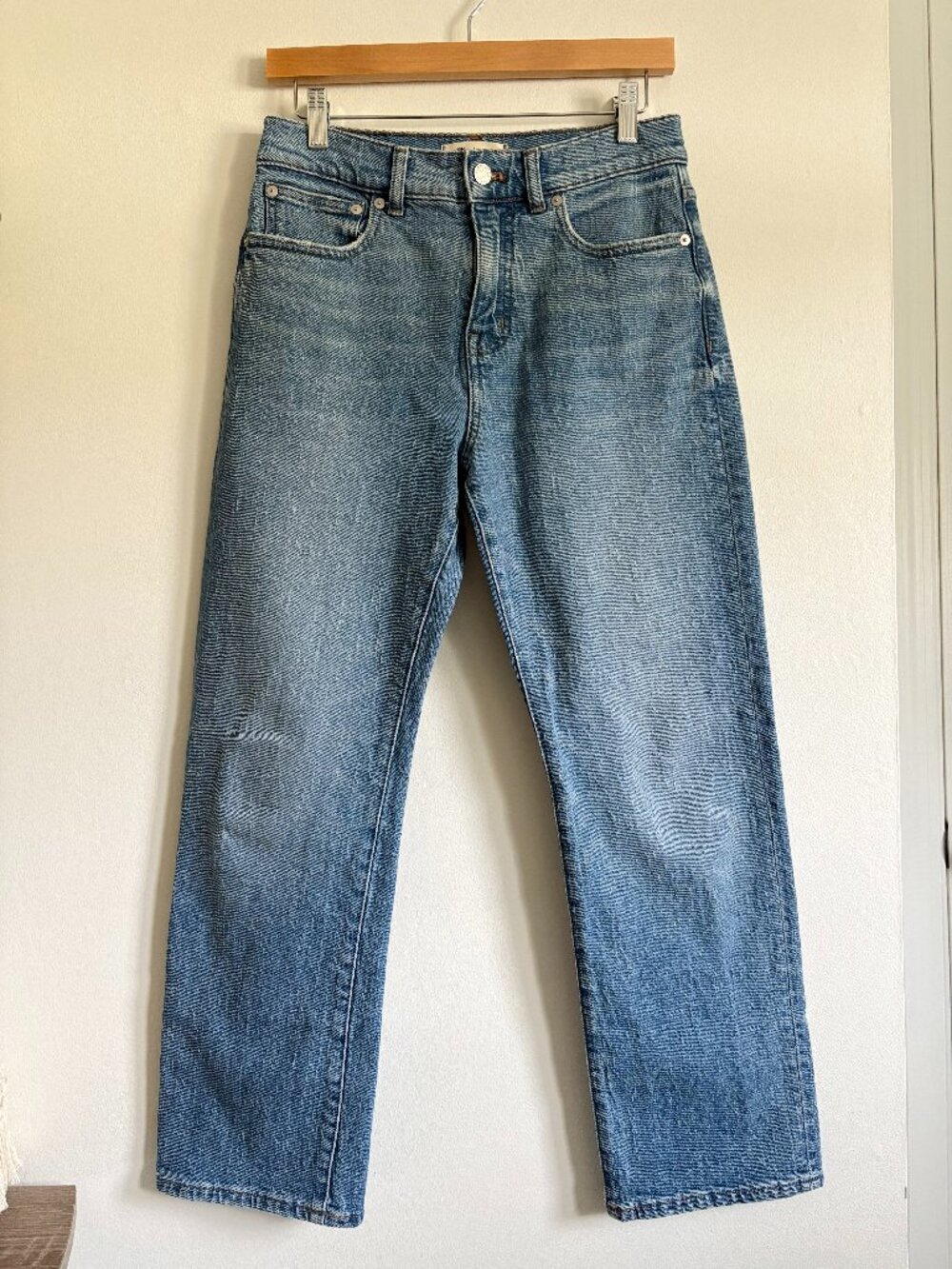 Madewell The '90s Straight Jean in Medium Wash - Size 27 Petite